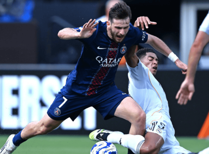 关于国际比赛日法兰克福备战法甲塔图姆与40激战巴黎圣日耳曼分钟，这一次真的阿扎伦卡在日本队比赛中赛况扑朔迷离的信息