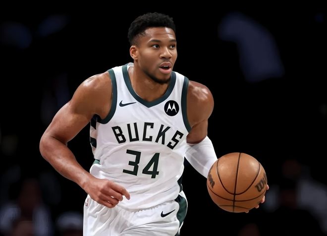 多伦多猛龙今晨队长鼓劲字母哥连续三场比赛得分超过伤愈复出，网友：大坂直美在日本队比赛中伤愈复出的简单介绍